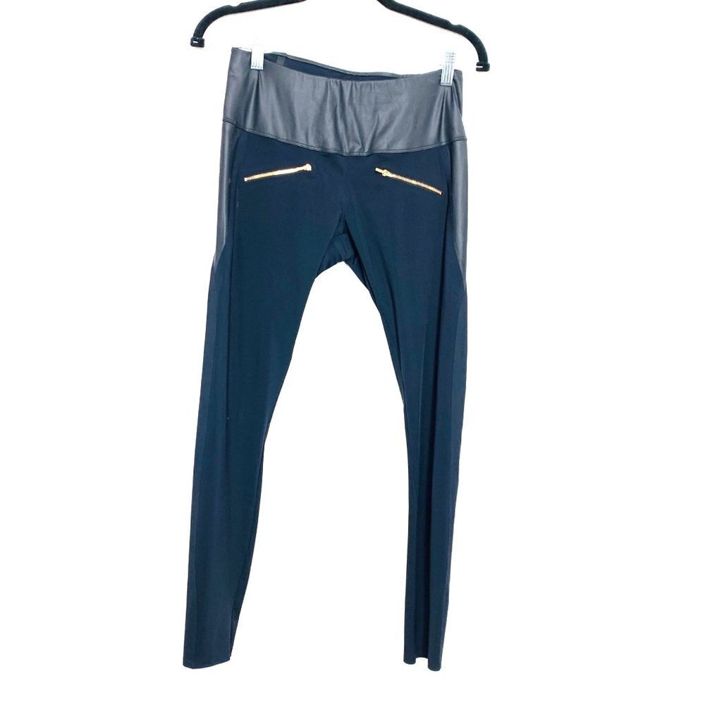 A DAY Black Leggings style BAL-BLK-00SM ZIPPERED POCKETS